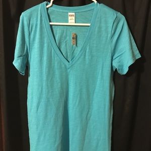 V-neck t-shirt turquoise
